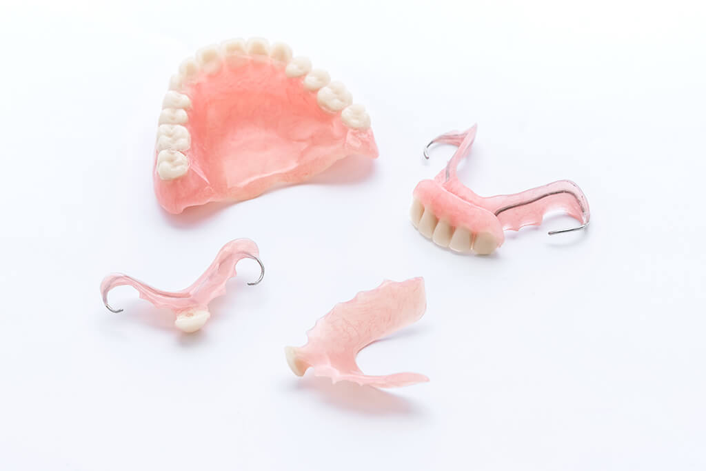国立の歯医者、国立深澤歯科クリニックの入れ歯治療